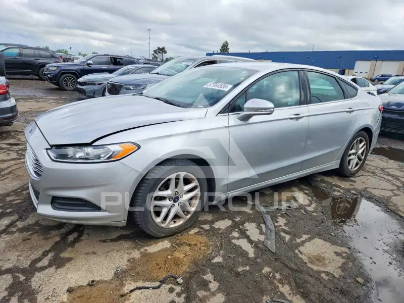 2015 Ford FUSION фото