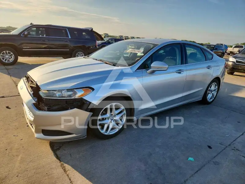2015 Ford FUSION photo