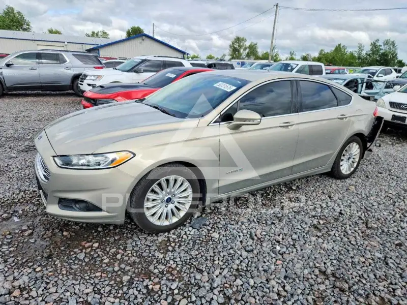 2015 Ford FUSION фото
