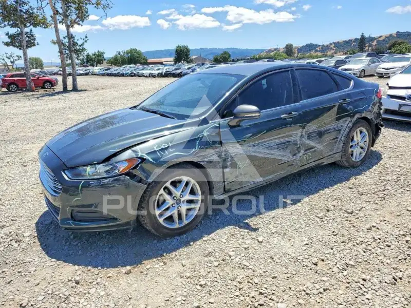 2015 Ford FUSION фото