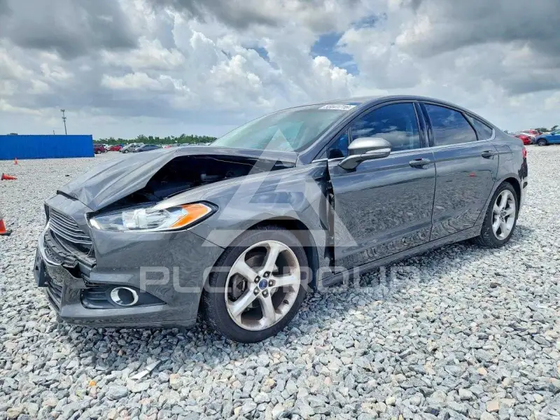 2015 Ford FUSION фото