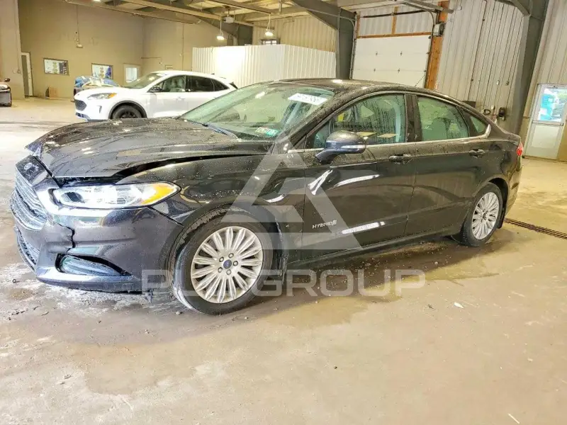 2015 Ford FUSION фото