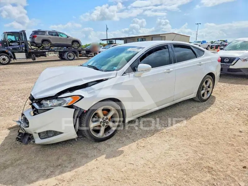 2015 Ford FUSION photo
