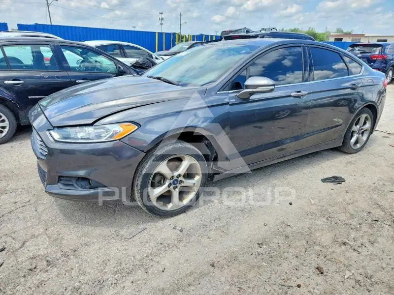 2015 Ford FUSION фото
