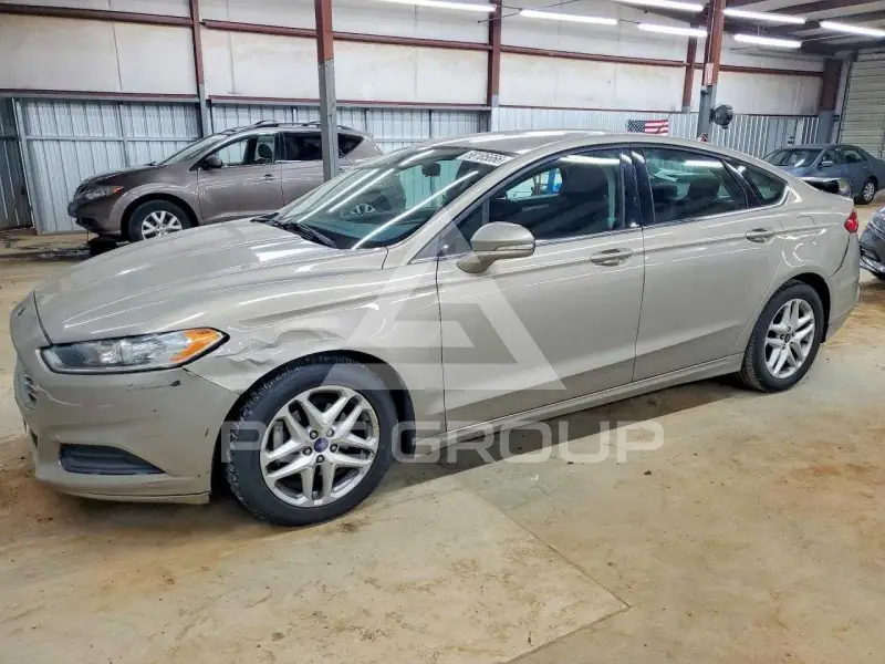 2015 Ford FUSION фото