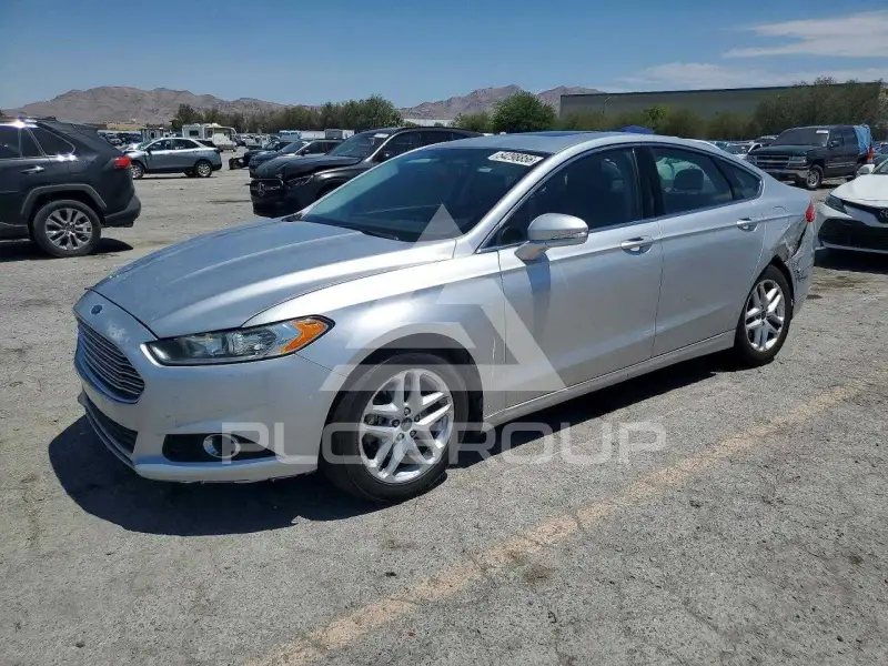 2015 Ford FUSION фото