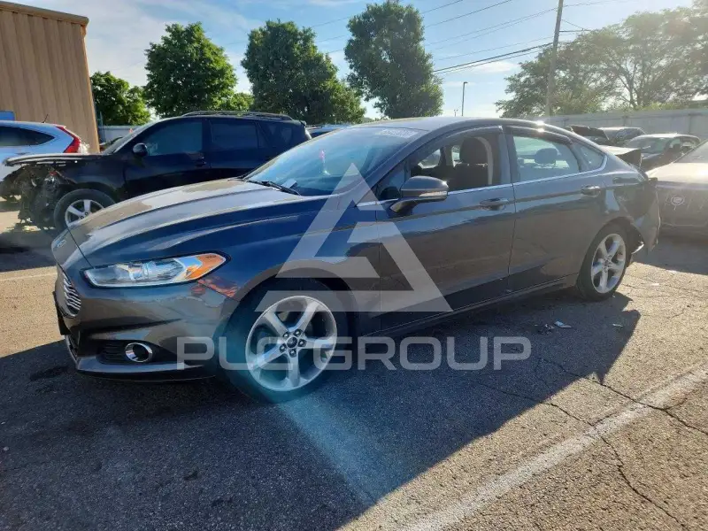 2015 Ford FUSION фото