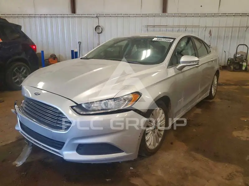 2015 Ford FUSION photo