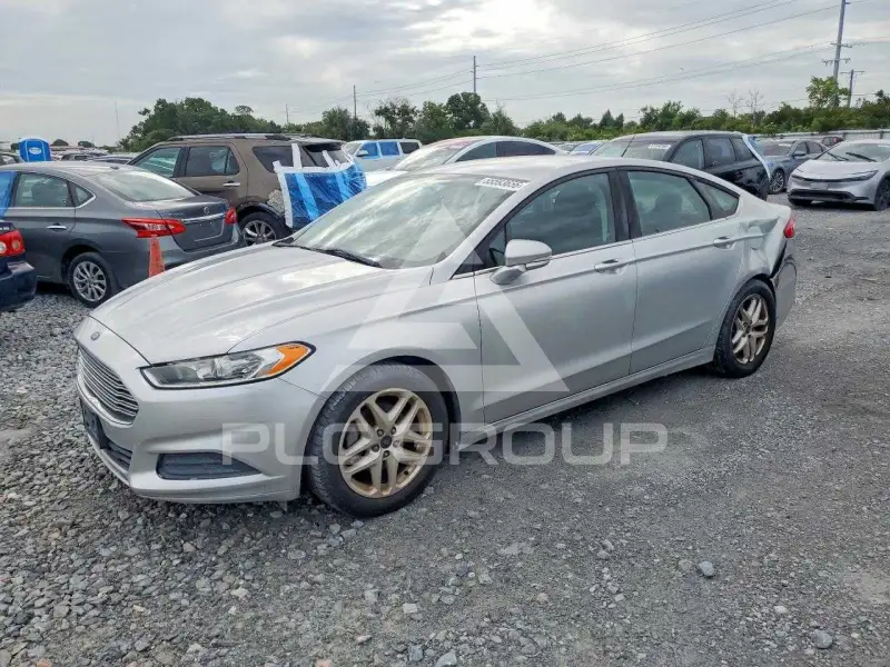 2015 Ford FUSION photo
