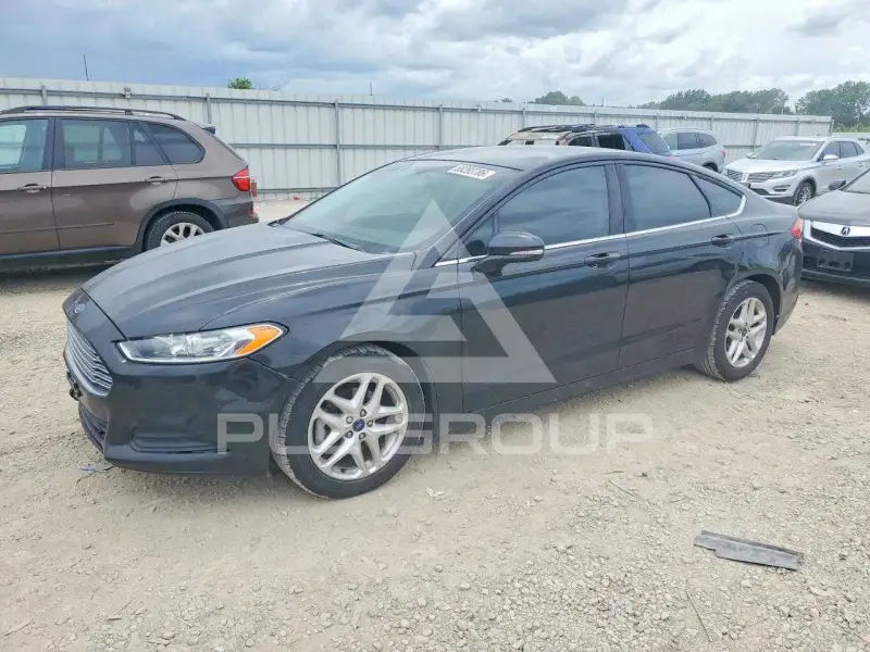 2015 Ford FUSION photo