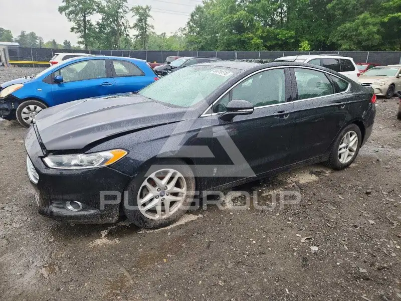 2015 Ford FUSION photo
