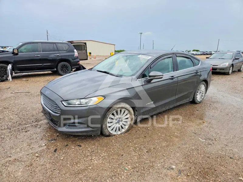 2015 Ford FUSION фото