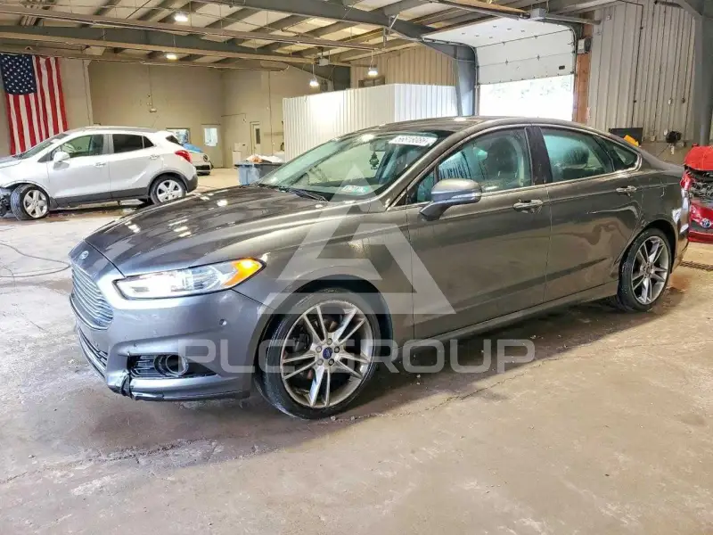 2015 Ford FUSION фото