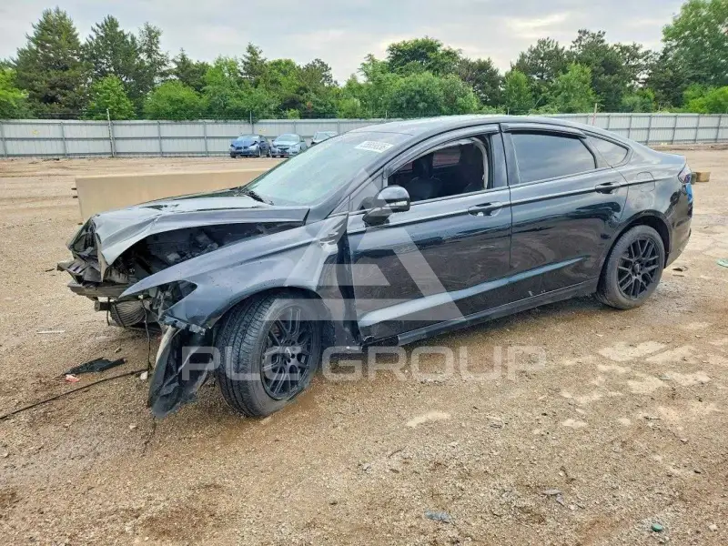 2015 Ford FUSION фото