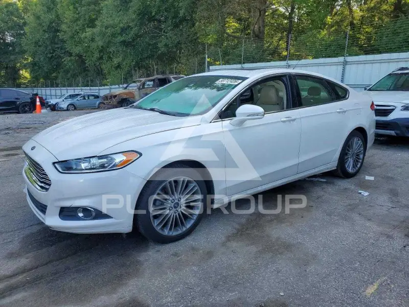 2015 Ford FUSION фото