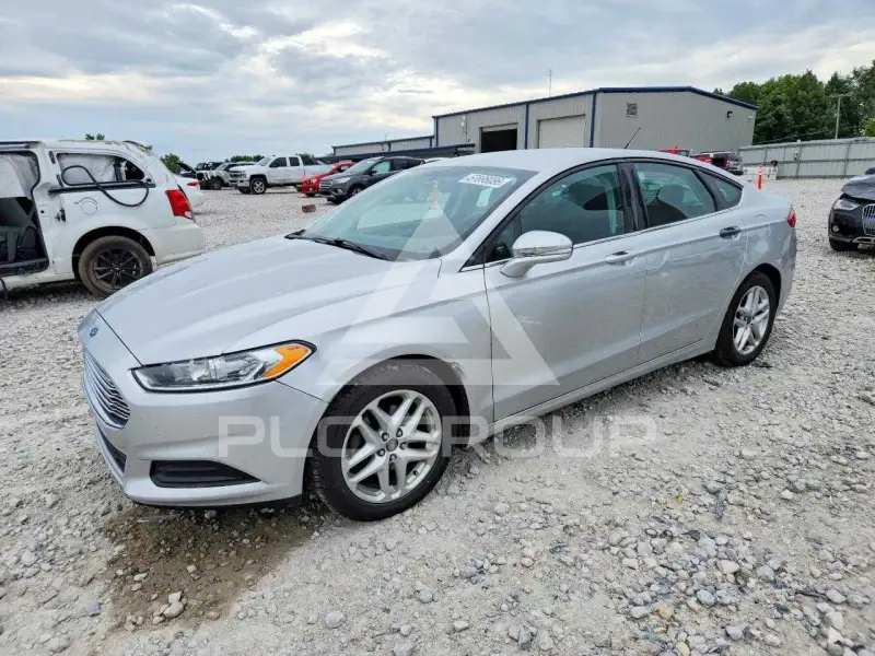 2015 Ford FUSION фото