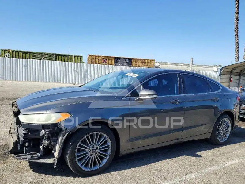 2015 Ford FUSION фото