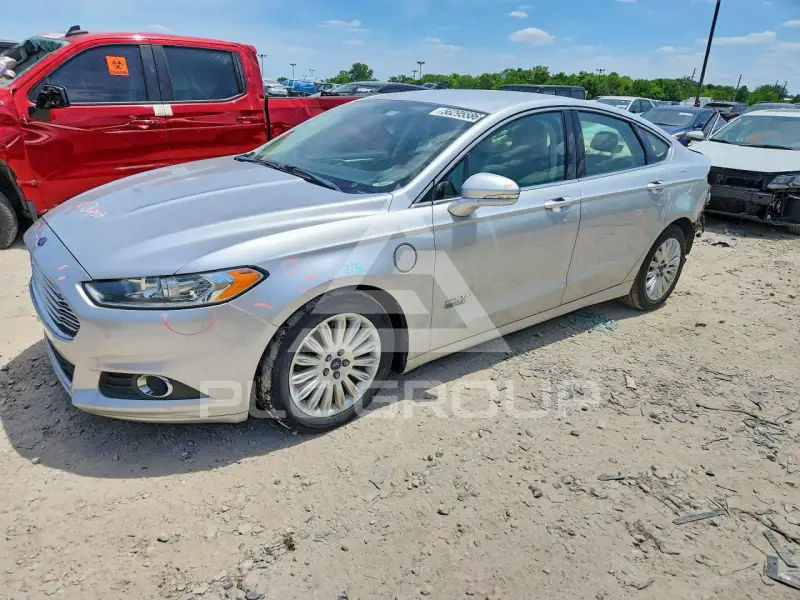2015 Ford FUSION photo