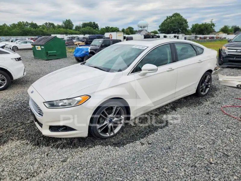 2015 Ford FUSION фото