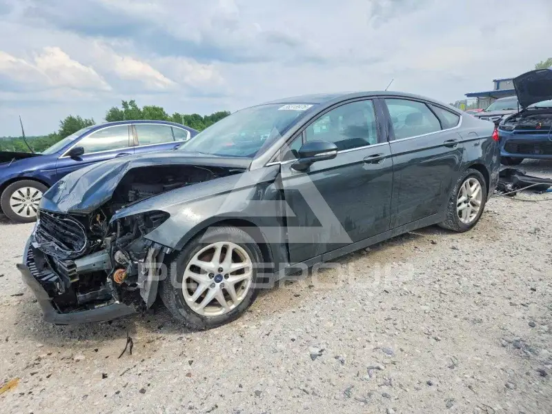 2015 Ford FUSION photo