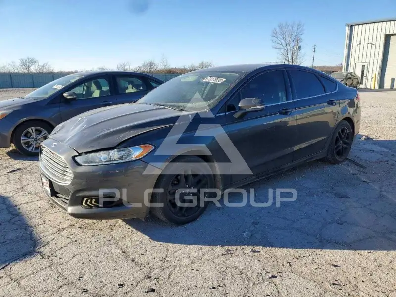 2015 Ford FUSION фото