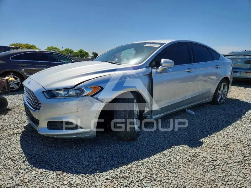 2015 Ford FUSION фото