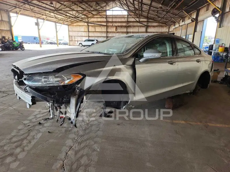 2015 Ford FUSION photo