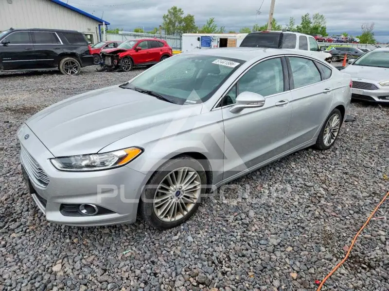 2015 Ford FUSION фото