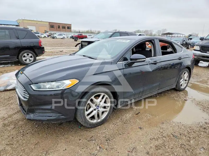 2015 Ford FUSION photo