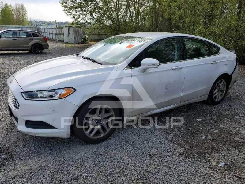 2015 Ford FUSION фото