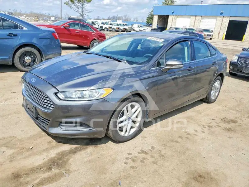 2015 Ford FUSION фото