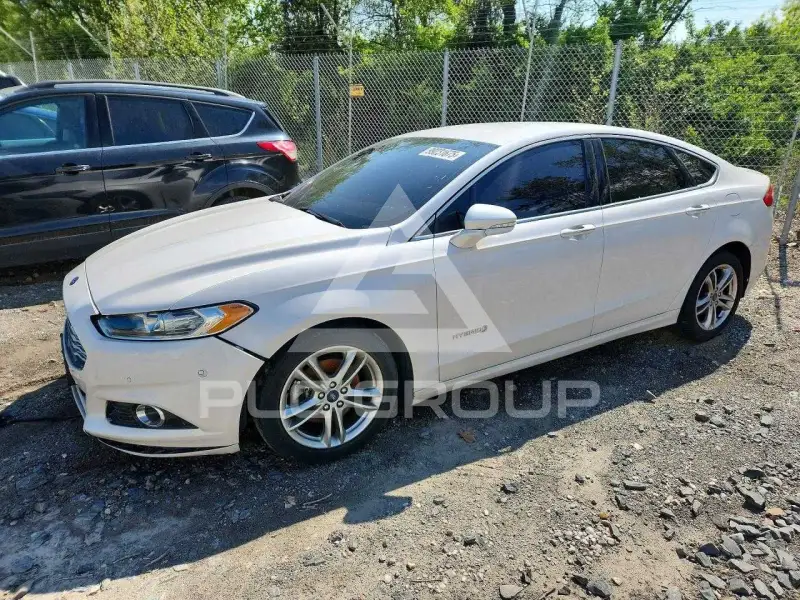 2015 Ford FUSION фото