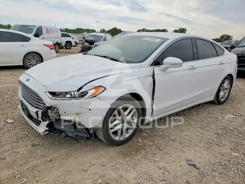 2015 Ford FUSION фото