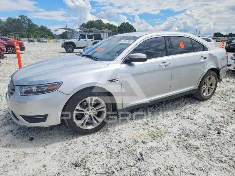 2015 Ford TAURUS фото