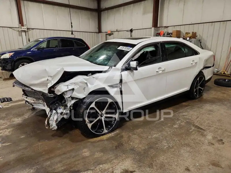 2015 Ford TAURUS photo