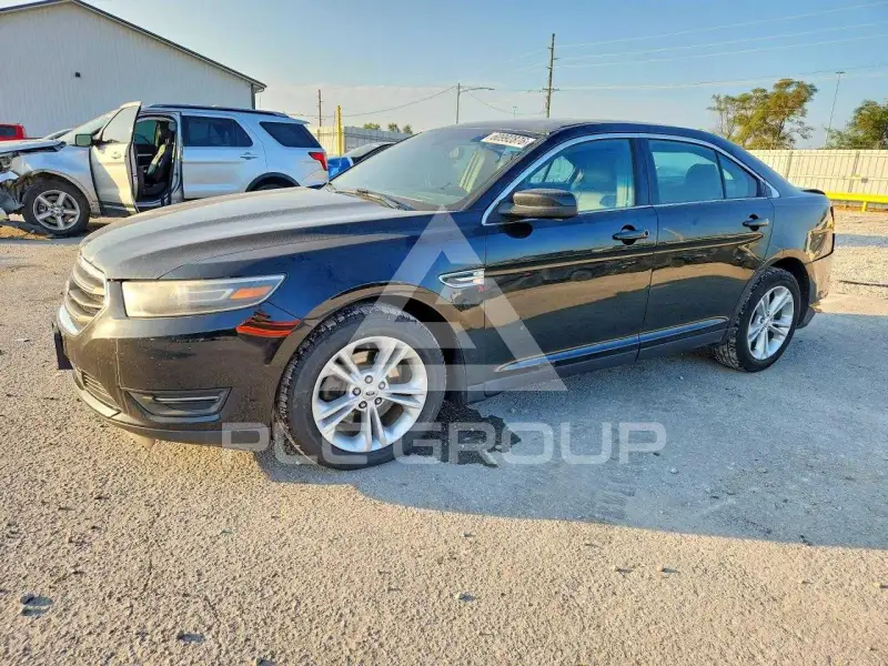 2015 Ford TAURUS фото