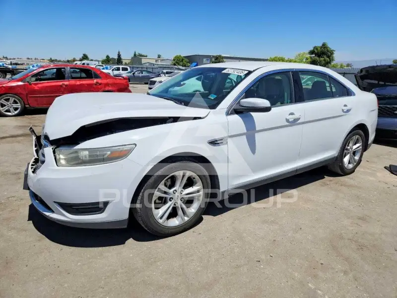 2015 Ford TAURUS фото