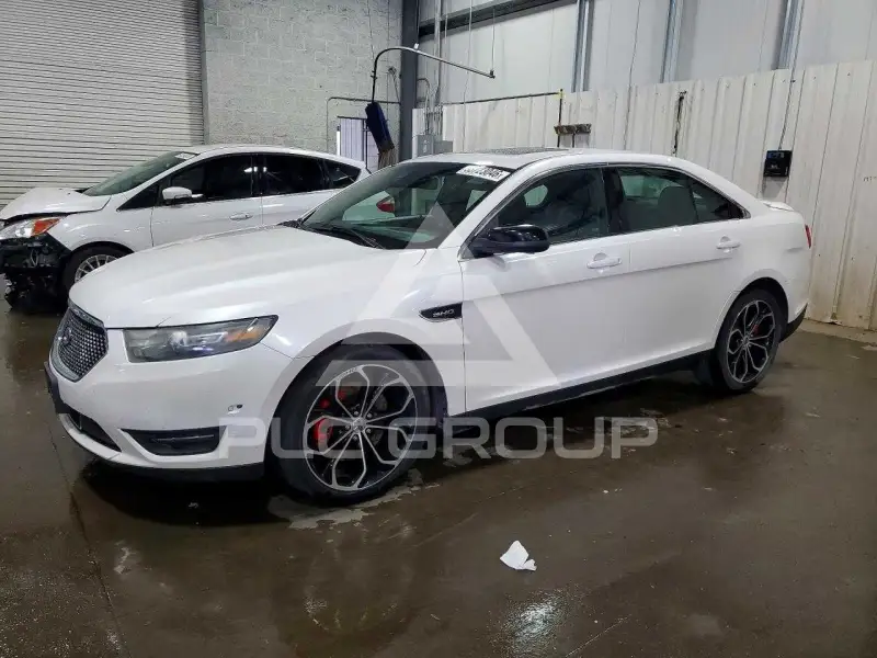 2015 Ford TAURUS фото
