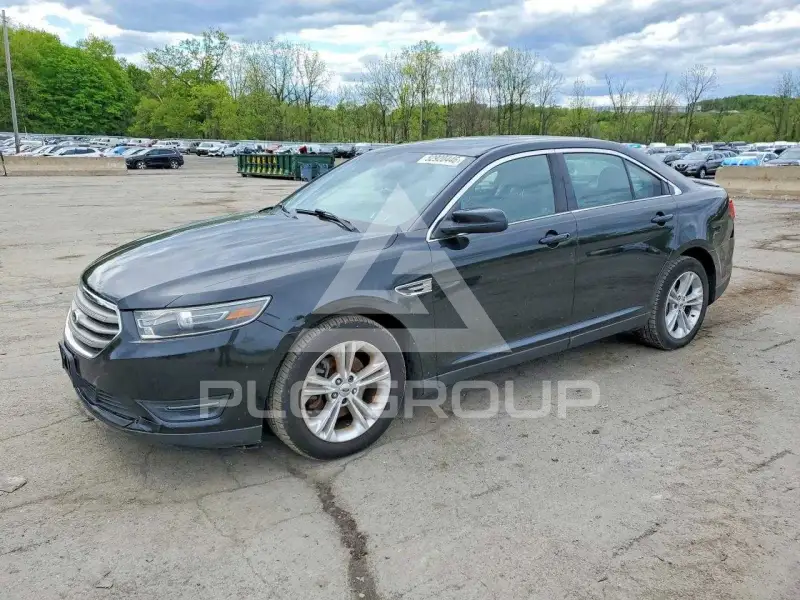 2015 Ford TAURUS фото