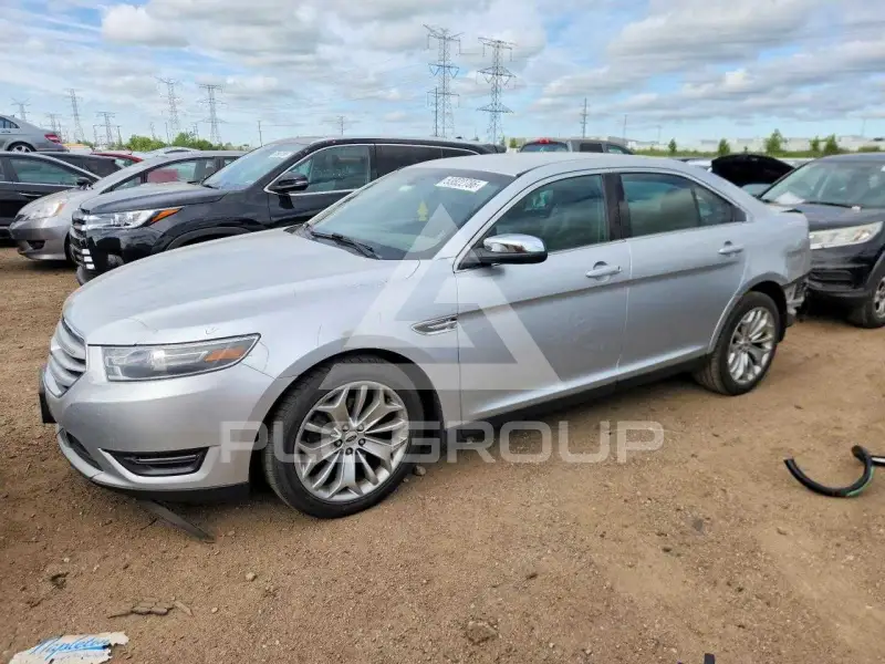 2015 Ford TAURUS фото