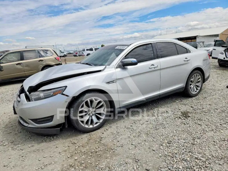 2015 Ford TAURUS фото