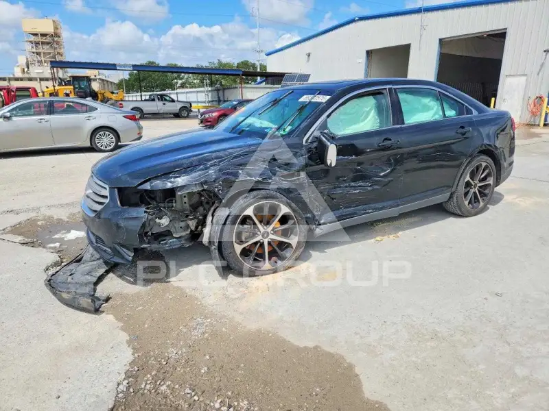 2015 Ford TAURUS photo