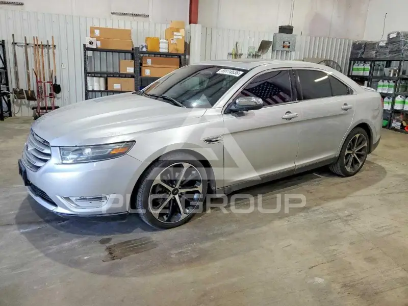 2015 Ford TAURUS photo