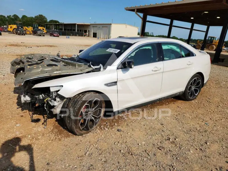 2015 Ford TAURUS фото