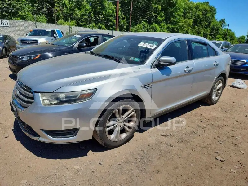 2015 Ford TAURUS photo