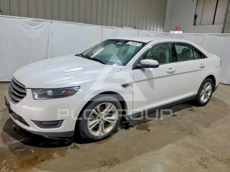 2015 Ford TAURUS фото