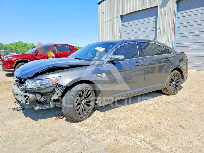 2015 Ford TAURUS фото