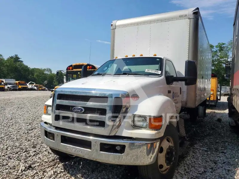 2015 Ford F-650 фото