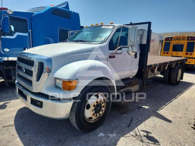 2015 Ford F-650 фото