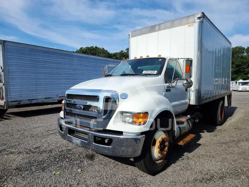 2015 Ford F-650 photo